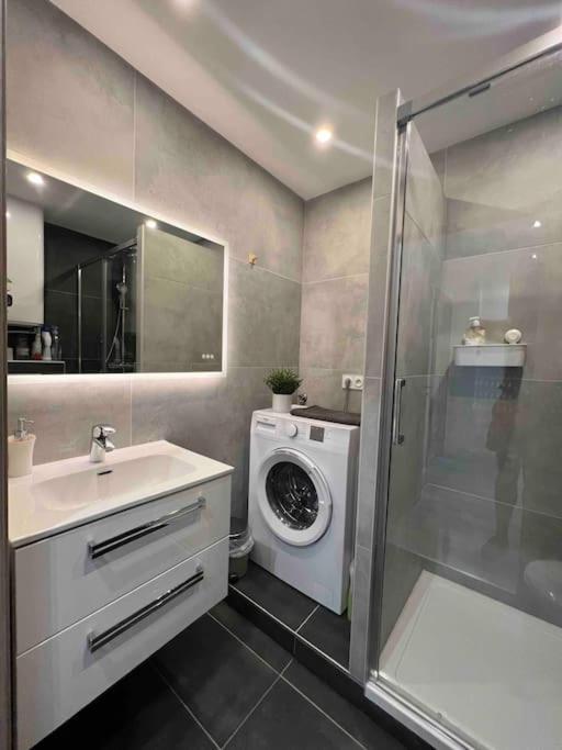 Adorable Appartement Strasbourg Neudorf Parking Sous Sol מראה חיצוני תמונה